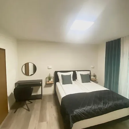 6 * Baden-Baden