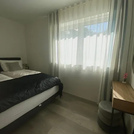 6 Baden-Baden